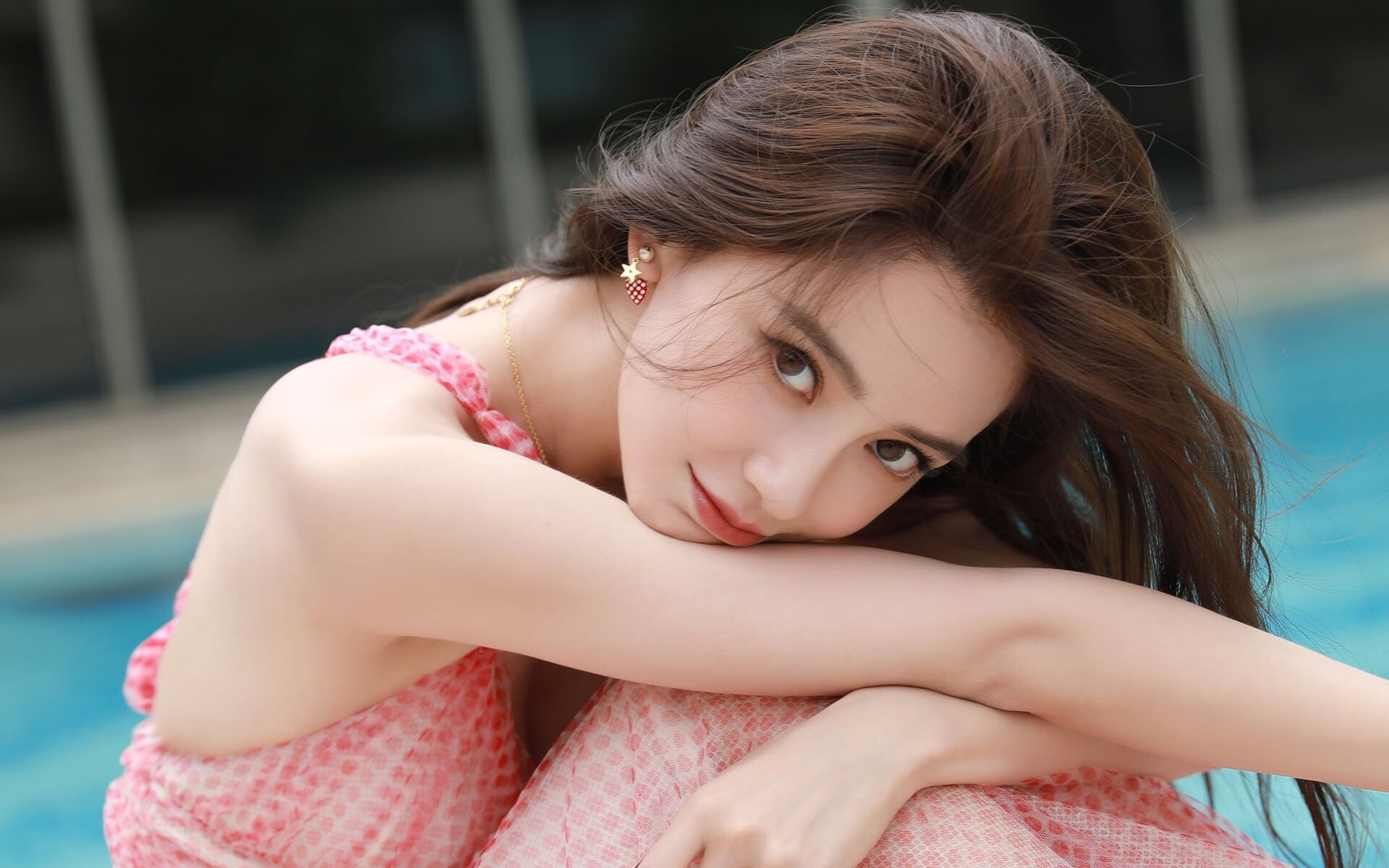 开云下载-防守区域压迫力增强，足球压迫式防守